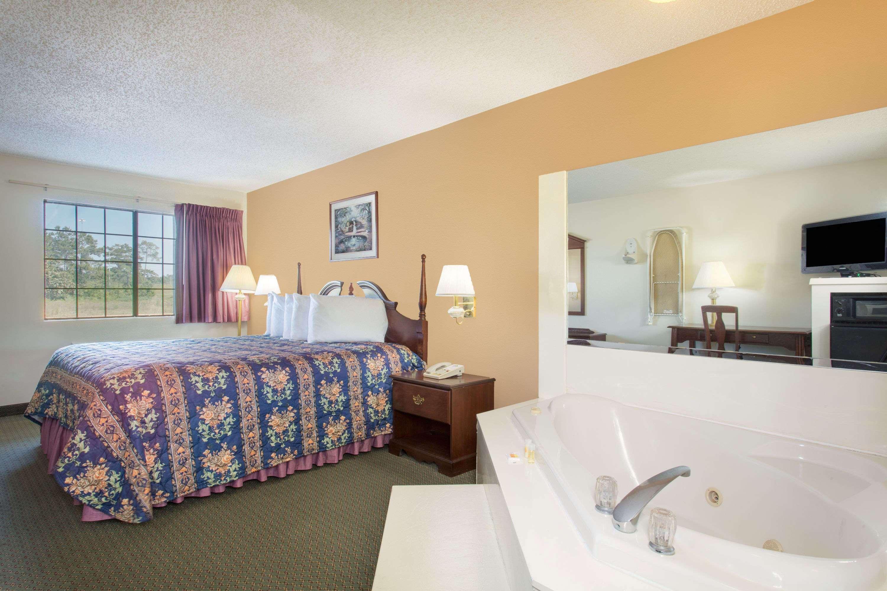 Days Inn By Wyndham Picayune Dış mekan fotoğraf